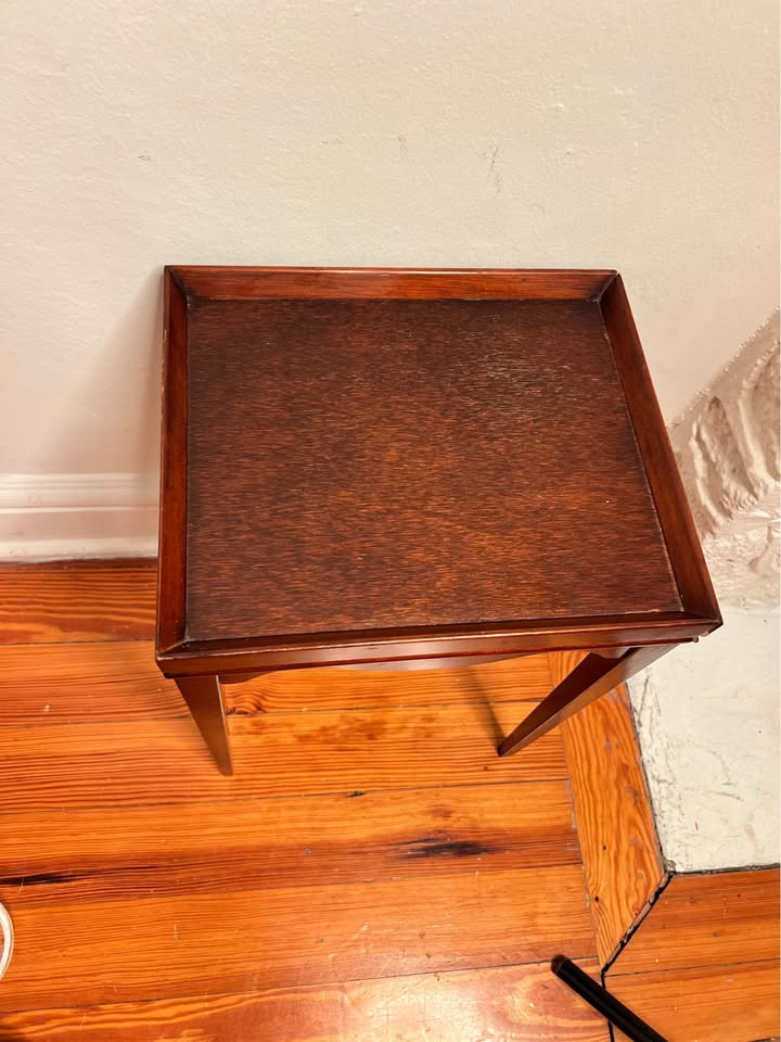 Bombay Company Mahogany Side Table | Georgian Revival Gallery Top, gallery view 4
