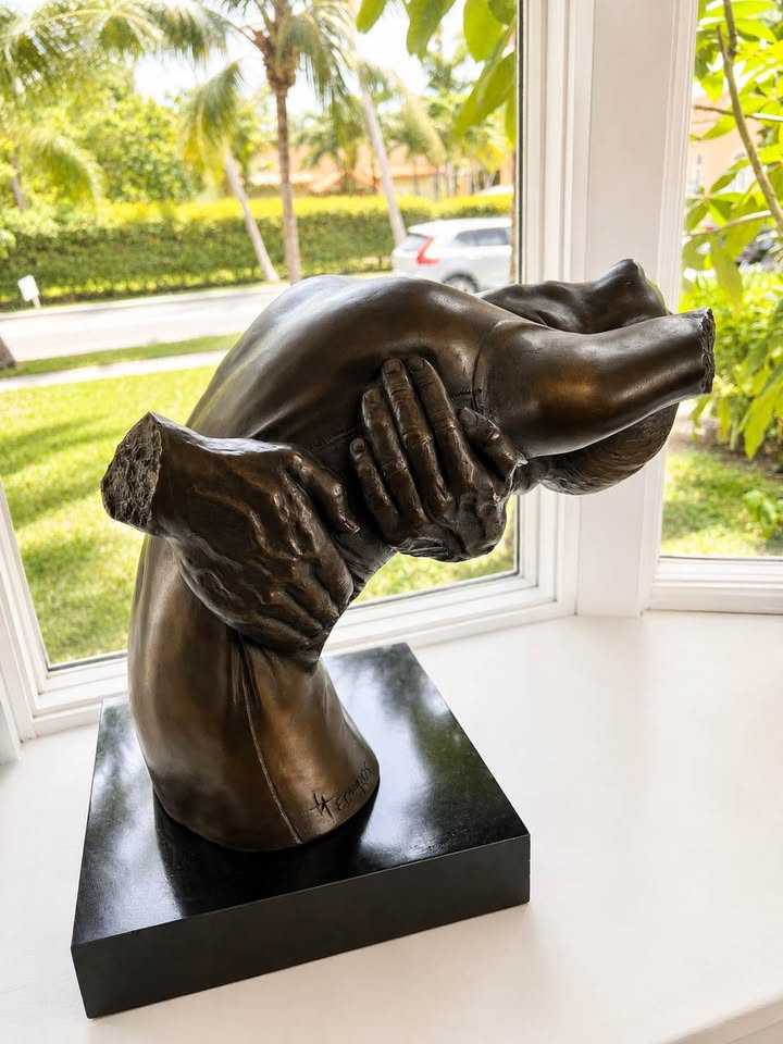 Vintage Austin Productions Sculpture | H. Edwards Figurative Art, 1983, gallery view 2