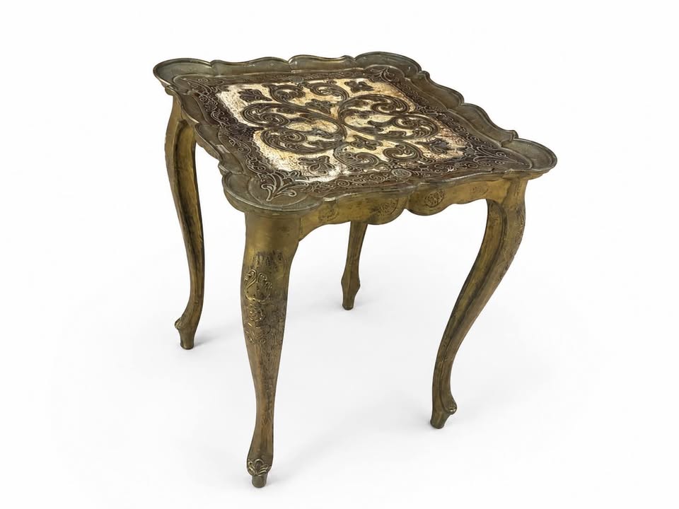 Italian Florentine Nesting Tables | Gilt Floral Pair, gallery view 3