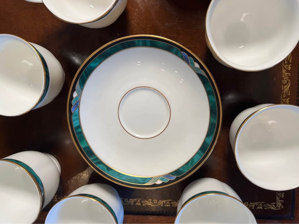 Lenox Tea Set | Kelly Debut Fine Bone China | Emerald Gold 17-Piece, gallery view 6