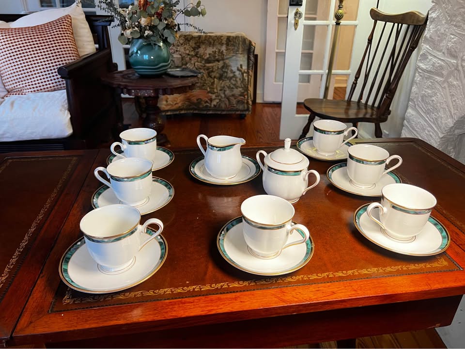 Lenox Tea Set | Kelly Debut Fine Bone China | Emerald Gold 17-Piece, gallery view 8