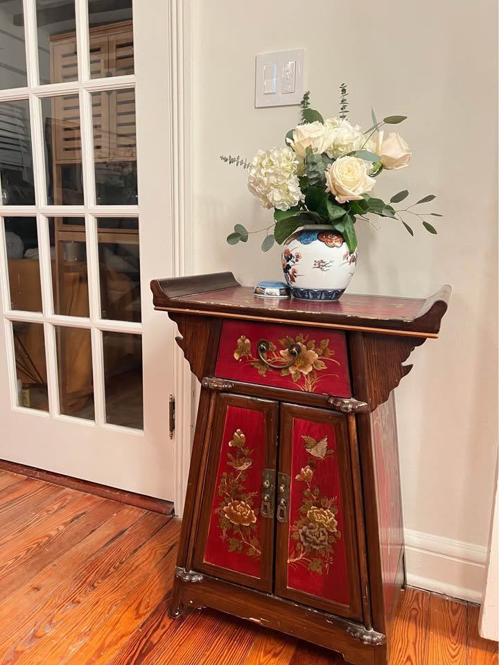 Vintage Wony Japan Ginger Jar | Imari Style Porcelain Urn | Gilded Floral Decor, gallery view 4